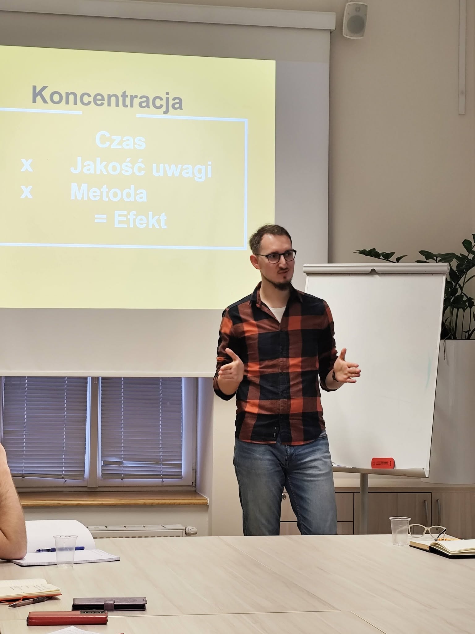 Bartosz Gawryluk podczas warsztatów