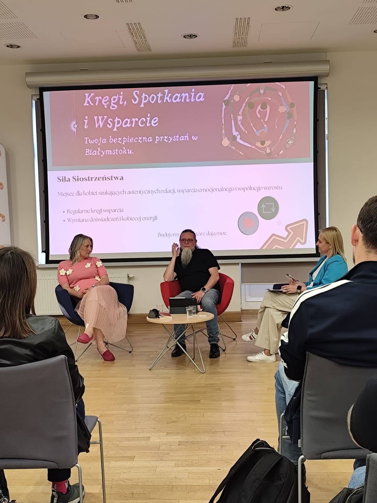 Rozmowa podczas spotkania z Ewą i Adrianem